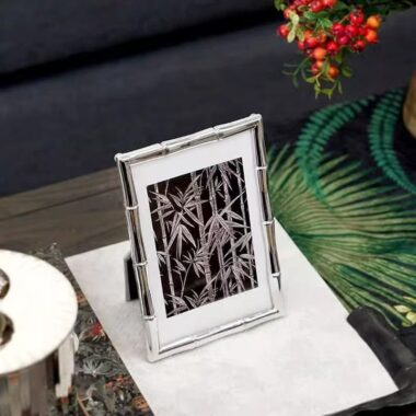 Custom bamboo-style minimalist luxury metal picture frame décor