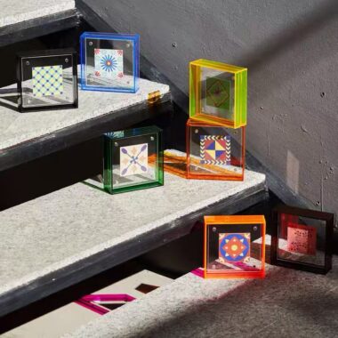 Colored transparent acrylic wedding decorative picture frame