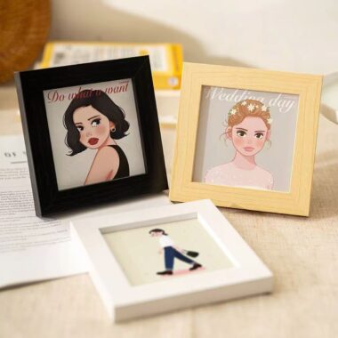 Creative decorative solid wood tabletop picture frame