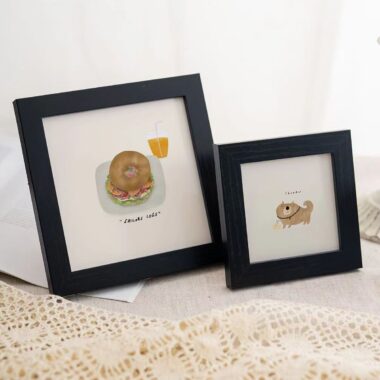 Creative decorative solid wood tabletop picture frame