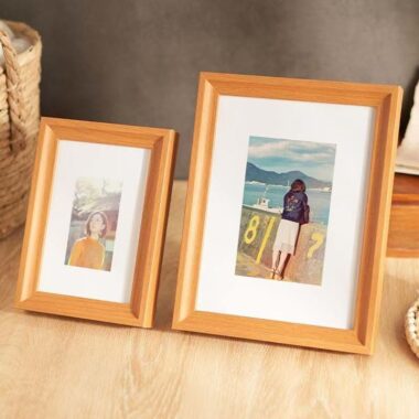 Creative decorative solid wood picture frame for tabletop décor
