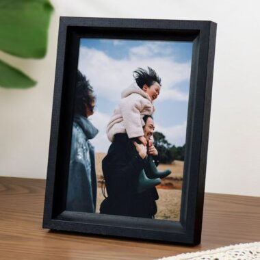 Custom solid wood desktop picture frame for interior décor
