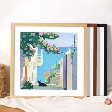 Custom solid wood wall-mounted display picture frame