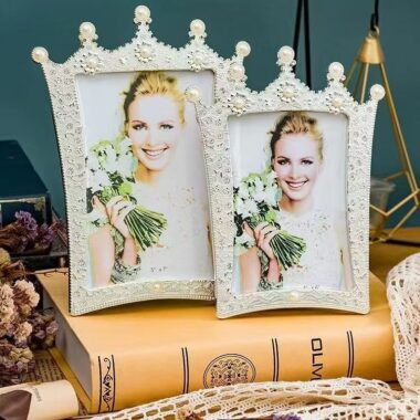 Custom modern luxury metal picture frame for stylish décor