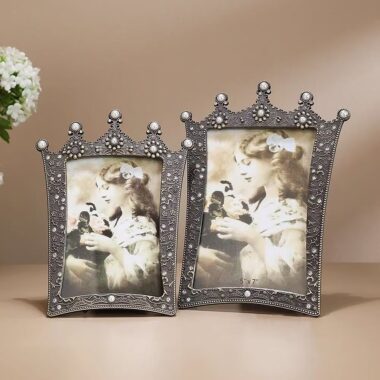 Custom modern luxury metal picture frame for stylish décor