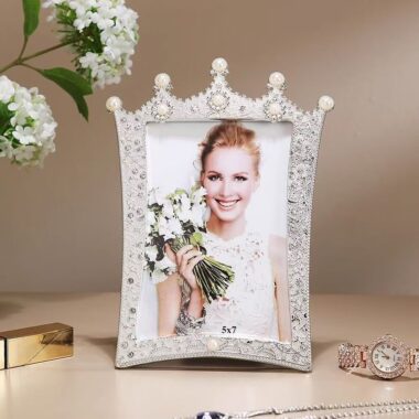 Custom modern luxury metal picture frame for stylish décor