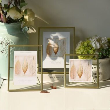 Custom Nordic creative metal desktop picture frame display