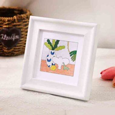 European vintage-style solid wood decorative picture frame