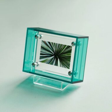 High-quality double-sided transparent acrylic desktop frame