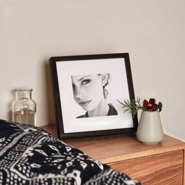 High-quality solid wood frame for stylish home decoration