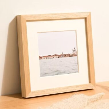 High-quality solid wood frame for stylish home decoration