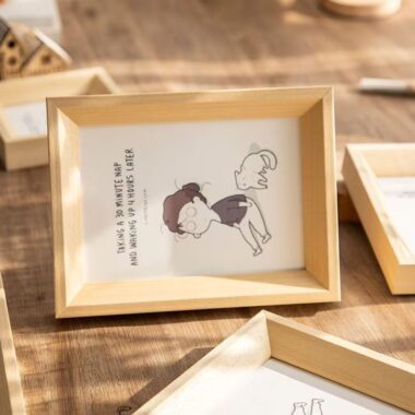 Minimalist solid wood desktop picture frame décor