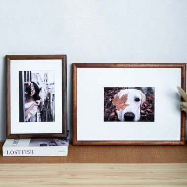 Minimalist custom solid wood wall-mounted picture frame décor