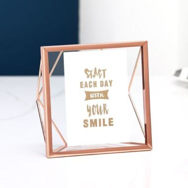 Nordic minimalist luxury metal picture frame for tabletop décor