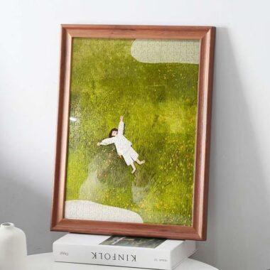 Premium indoor wall-mounted solid wood photo frame