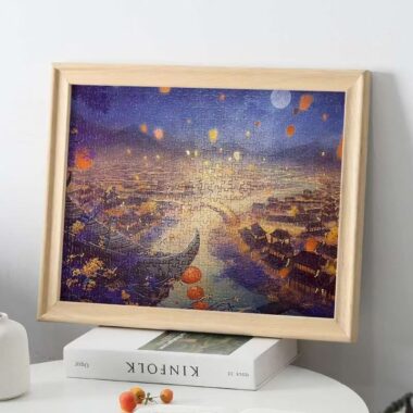 Premium indoor wall-mounted solid wood photo frame