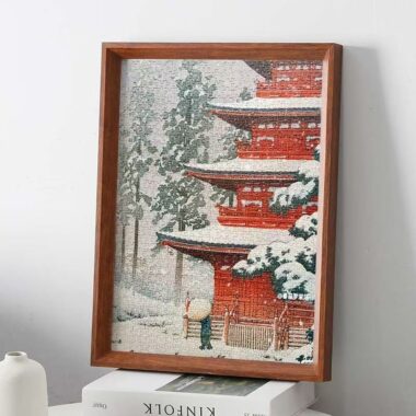 Premium indoor wall-mounted solid wood photo frame