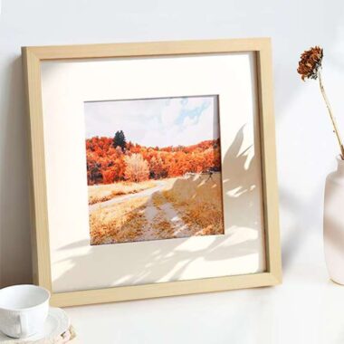 Premium custom solid wood wall-mounted indoor picture frame