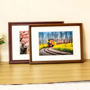 Premium custom solid wood wall-mounted indoor picture frame