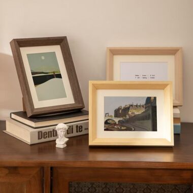 Vintage Nordic solid wood frame for bedroom and living room décor