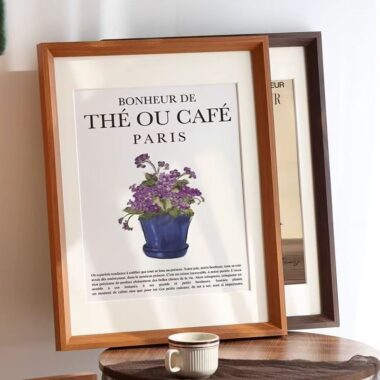 Vintage solid wood wall-mounted picture frame for home décor