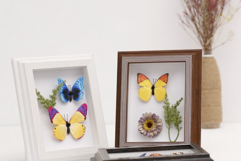 Three-dimensional hollow wooden creative photo frame (3)