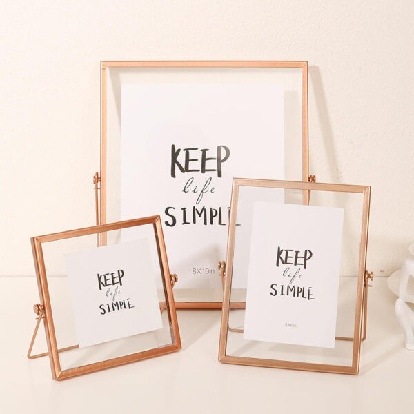 Custom vintage style metal picture frame for desktop decoration