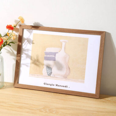 Wholesale wooden picture frame for wall and tabletop decoration