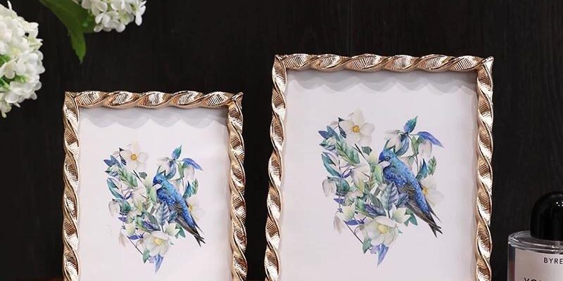 Custom luxury metal picture frame with elegant design