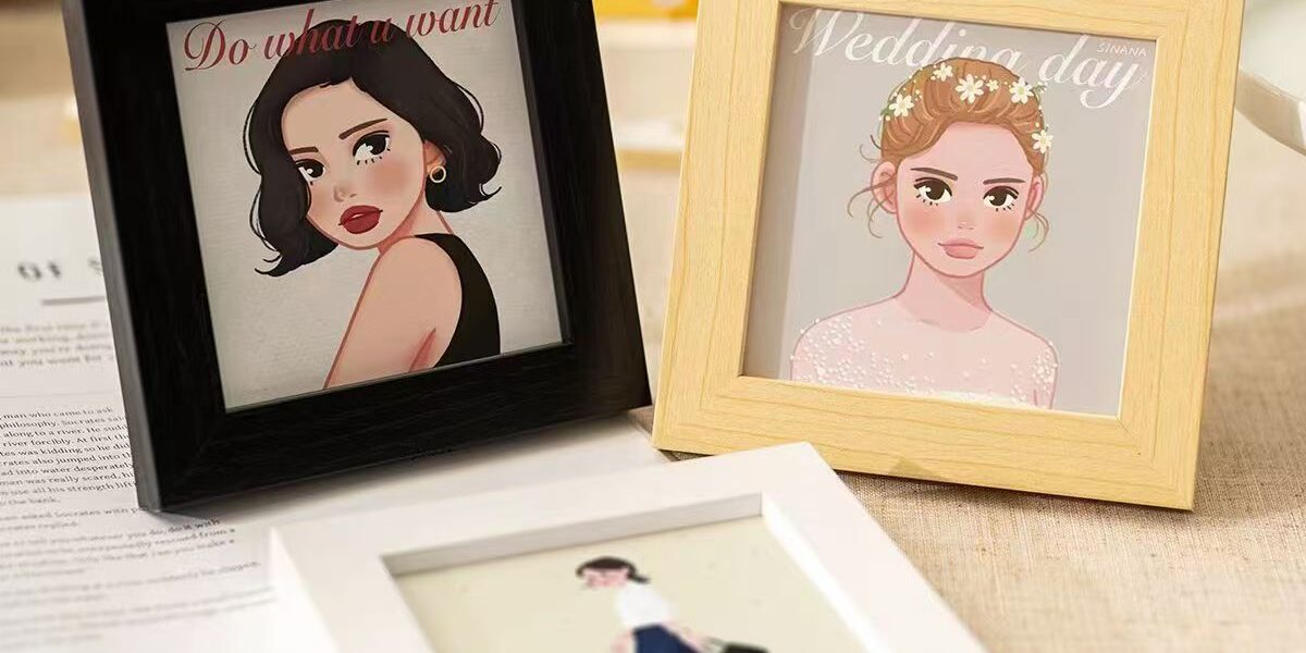 Creative decorative solid wood tabletop picture frame