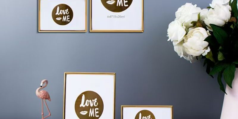 Custom gold luxury minimalist metal picture frame display