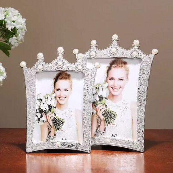 Custom modern luxury metal picture frame for stylish décor
