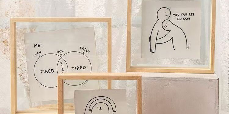 Minimalist solid wood picture frame for modern natural décor