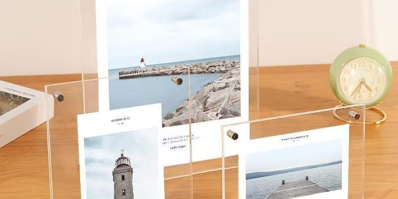 Double-sided transparent acrylic frame for wall and desktop display