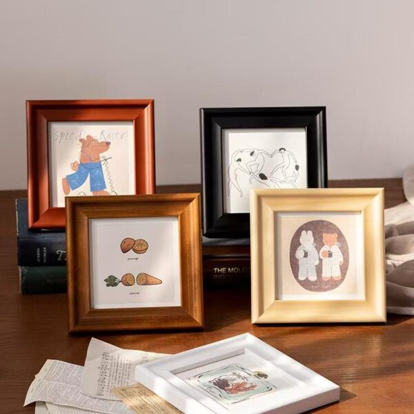 European vintage-style solid wood decorative picture frame