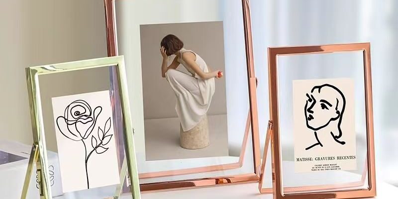 Luxury double-sided transparent metal frame for modern décor