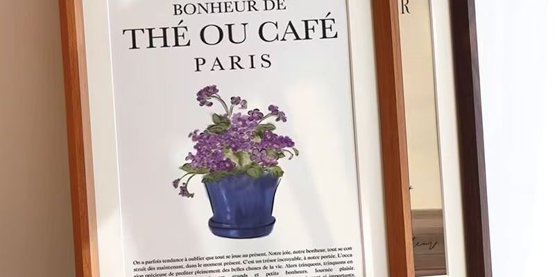 Vintage solid wood wall-mounted picture frame for home décor