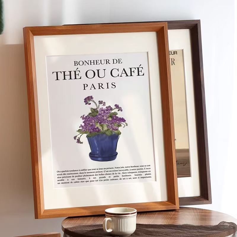 Vintage solid wood wall-mounted picture frame for home décor